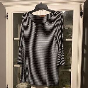 Belldini large blouse  
